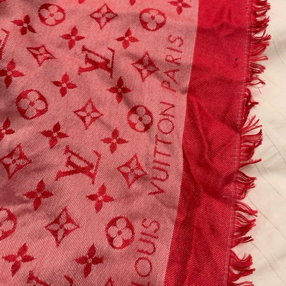 Louis Vuitton Scarf - Picture 3 of 6